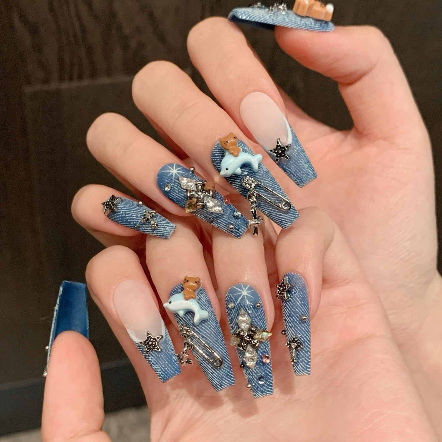 “Denim Kitty” Long Handmade Press-On Nails – Featuring a Vintage Washed Denim Aesthetic with a Bold Black Cat Motif for a Spicy, Street-Chic Vibe