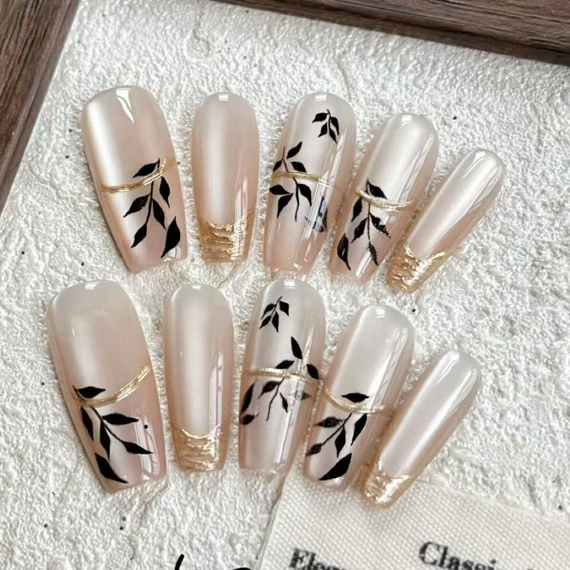 Golden Black Maple Cat-Eye Press-On Nails – Luxury Removable Pre-Made Nail Tips