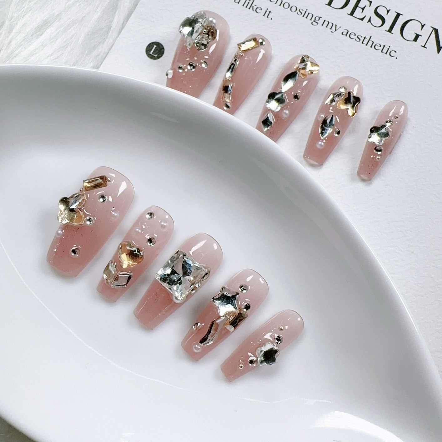 【Pure Handmade Wearable Nails】Gradient Heart Pile of Diamonds Broken Heart Butterfly Sparkling Light Luxury Nail Tips