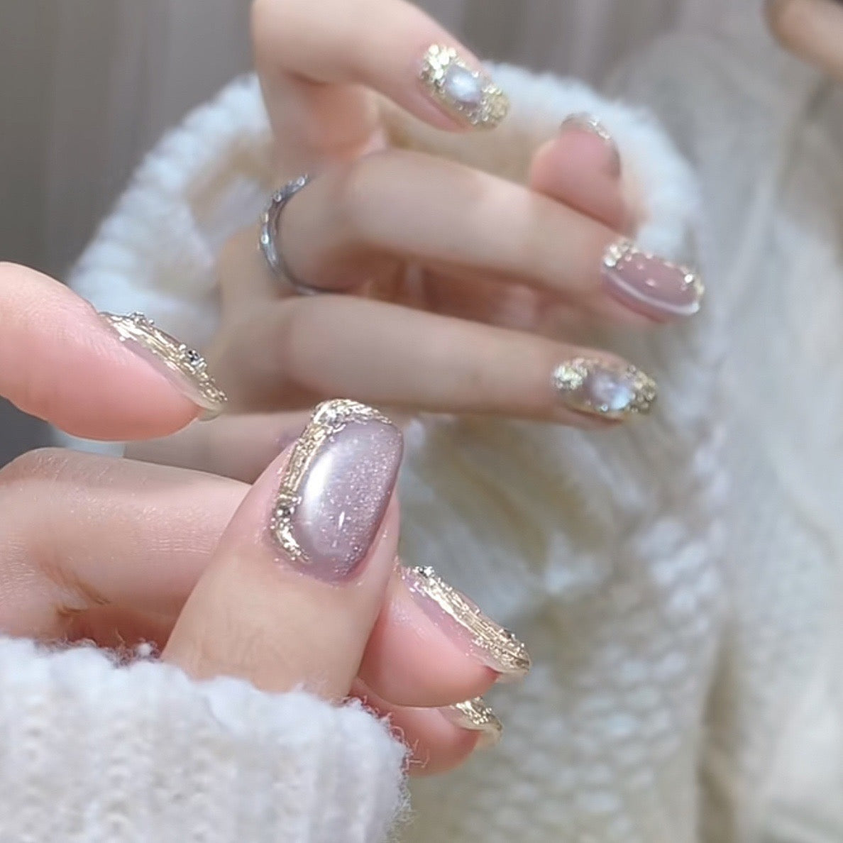 [Buchiattli] Purely handmade cat-eye pink crystal glittering reflective white bubble costume accessory