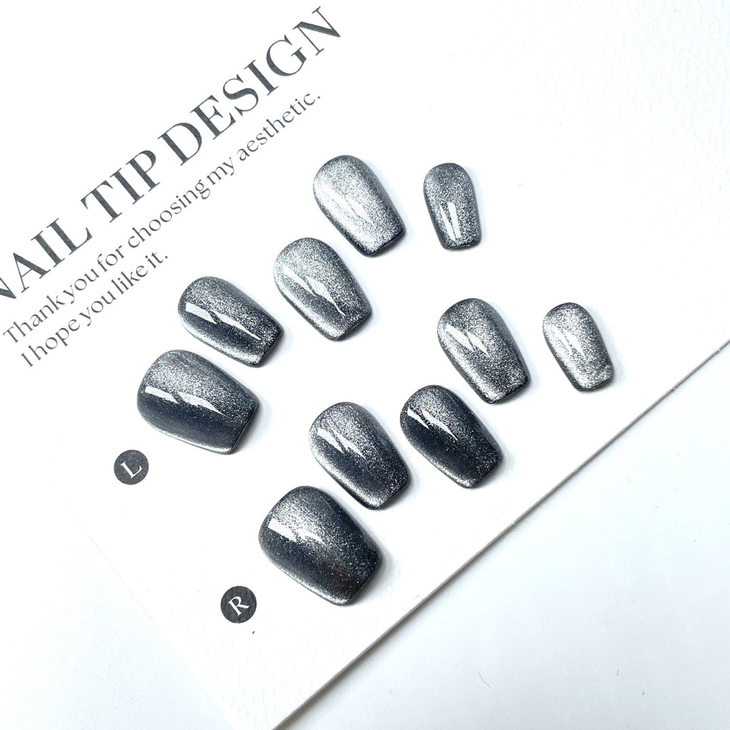 Stardust Steel｜Reusable Press-On Nails Finish Reusable Press-On Nails with a Futuristic Glow