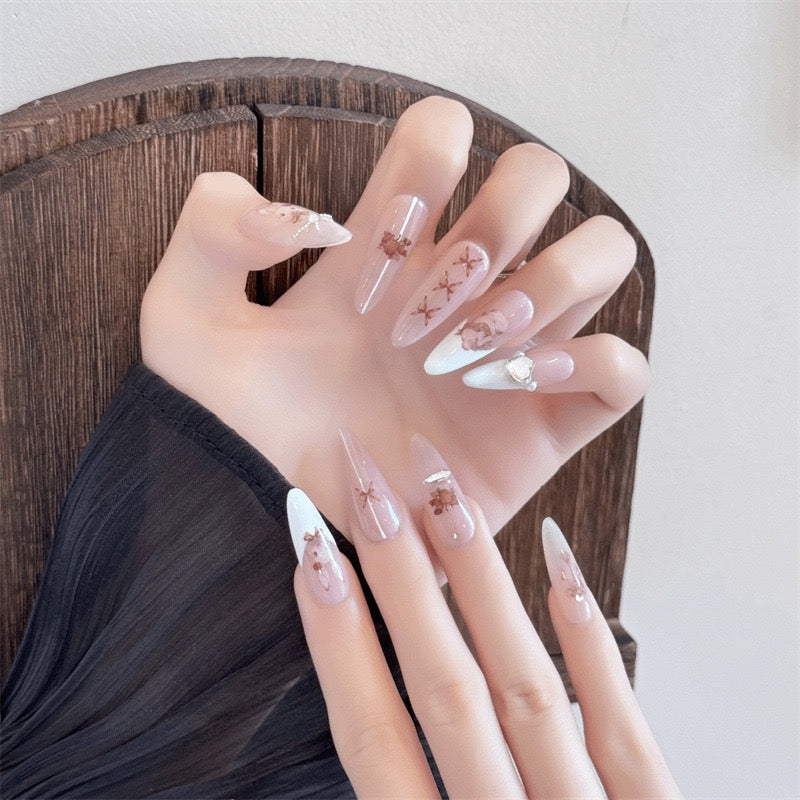 Cartoon collection of handmade fake nails. Wholesale manicure accessories suitable for daily use. Healthy and environmentally friendly.