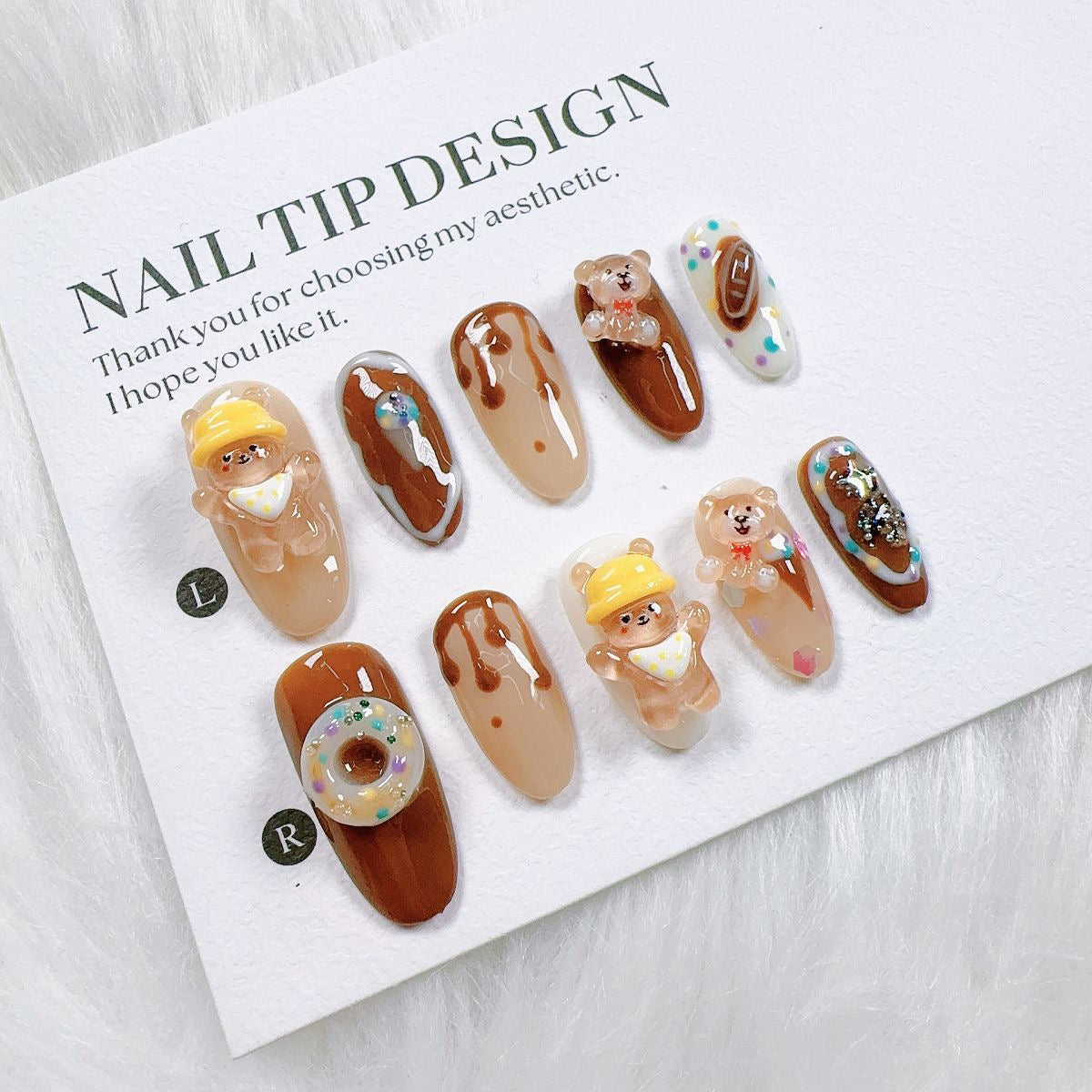 Cartoon collection of handmade fake nails. Wholesale manicure accessories suitable for daily use. Healthy and environmentally friendly.